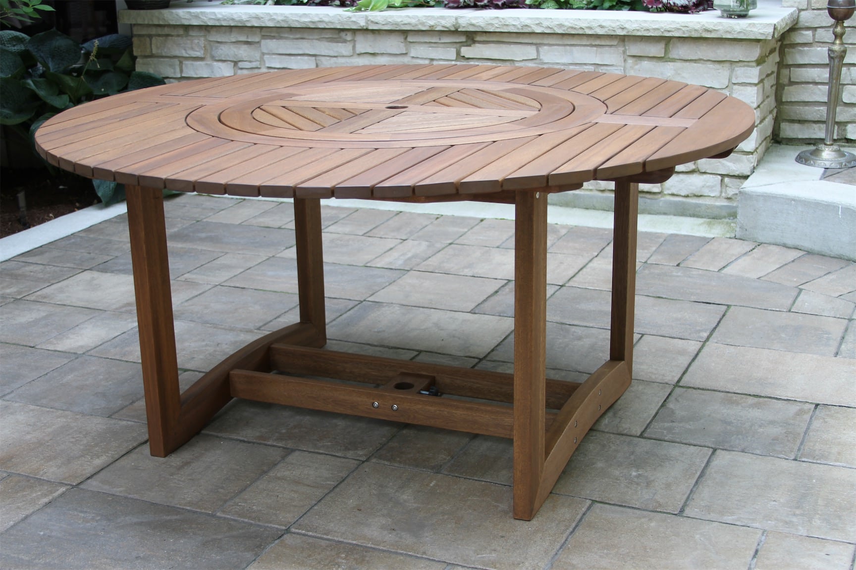 Large Round Eucalyptus Wood 63 Lazy, Large Outdoor Round Dining Table Seats 8